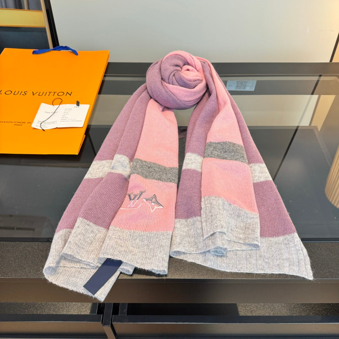Soft Cashmere Knit Scarf