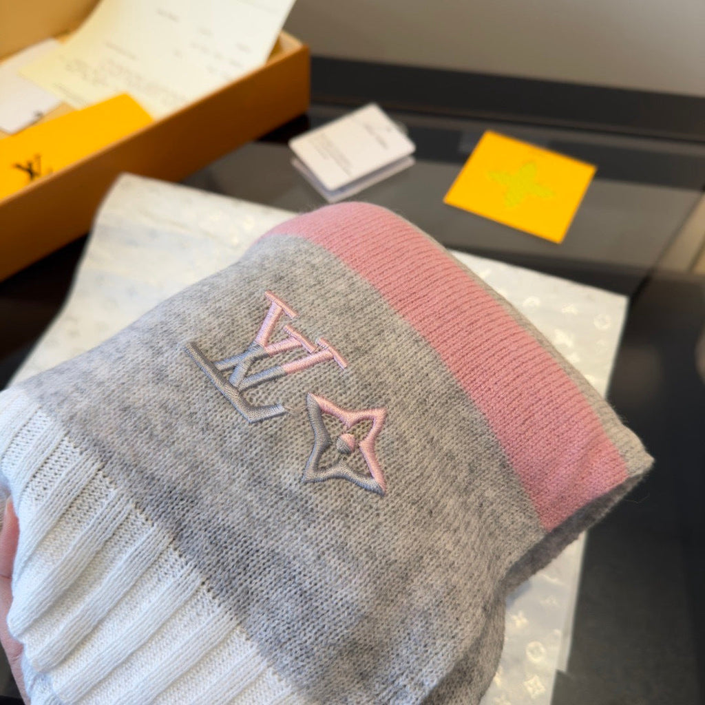 Soft Cashmere Knit Scarf