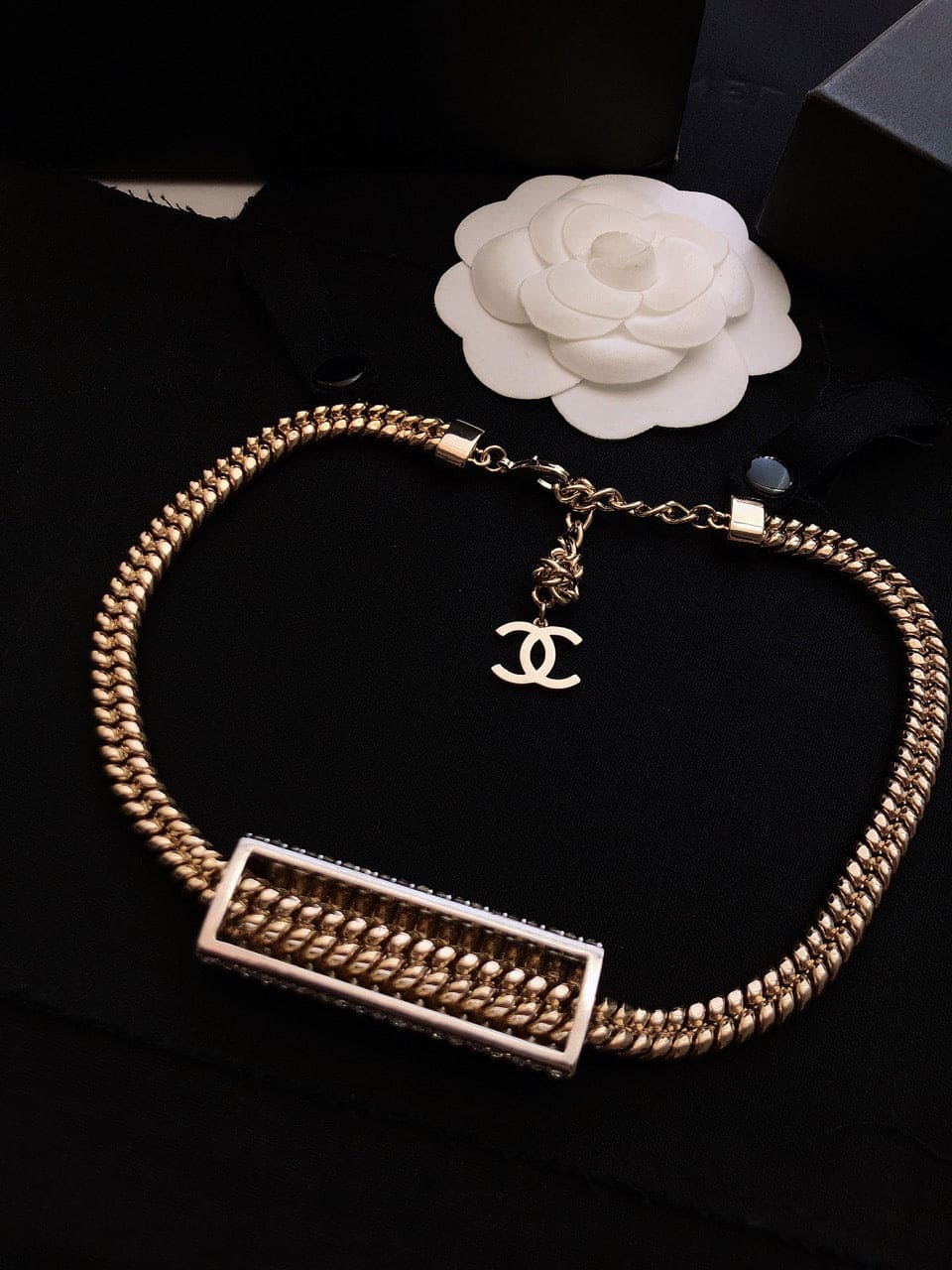 18K  Chanel Diamonds Chain Necklace