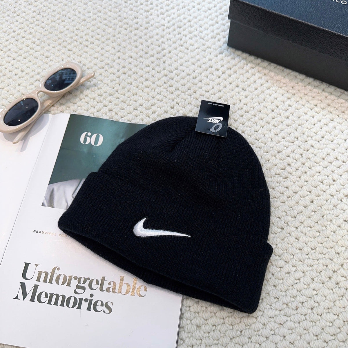 NK Knit Beanie in black