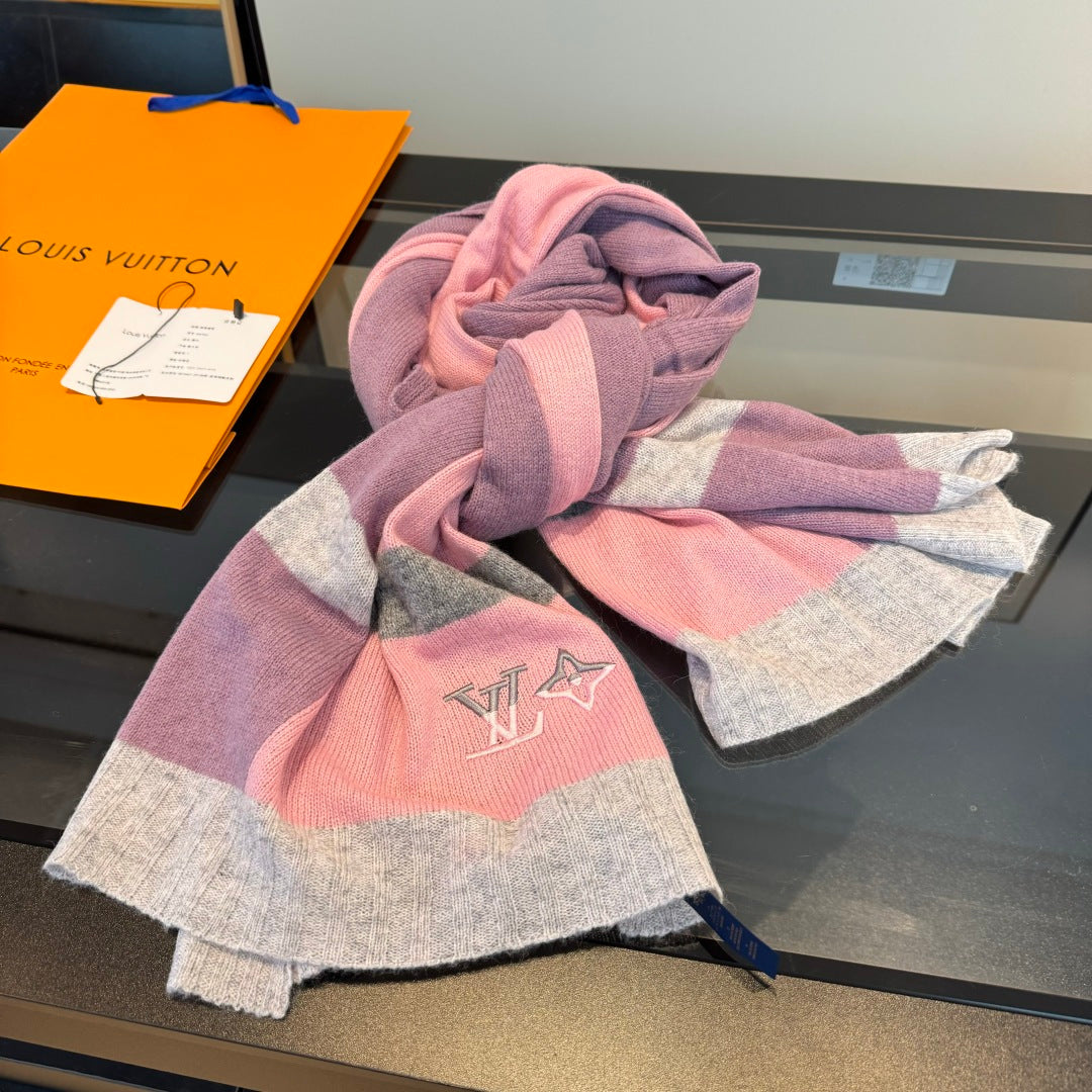 Soft Cashmere Knit Scarf