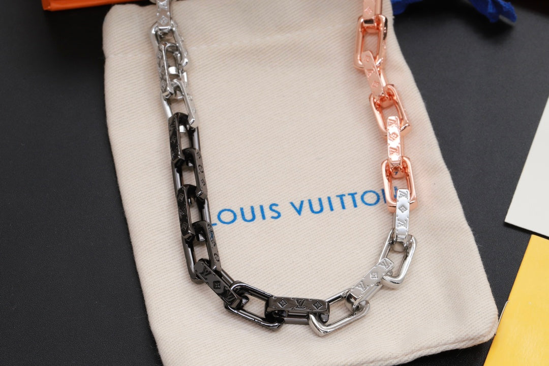 18K Louis Vuitton Monogram Chain Necklace