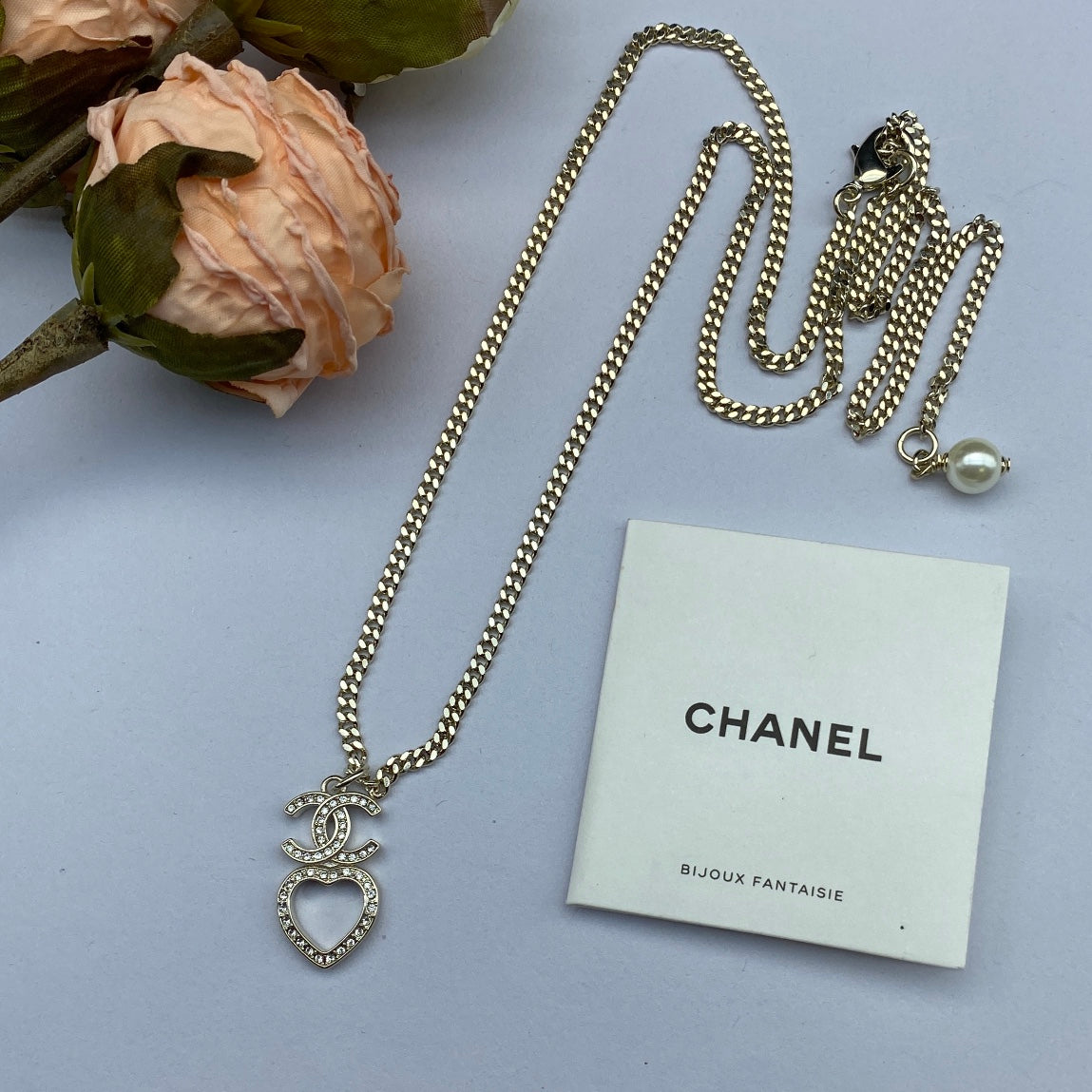18K  Chanel Heart Chain Necklace
