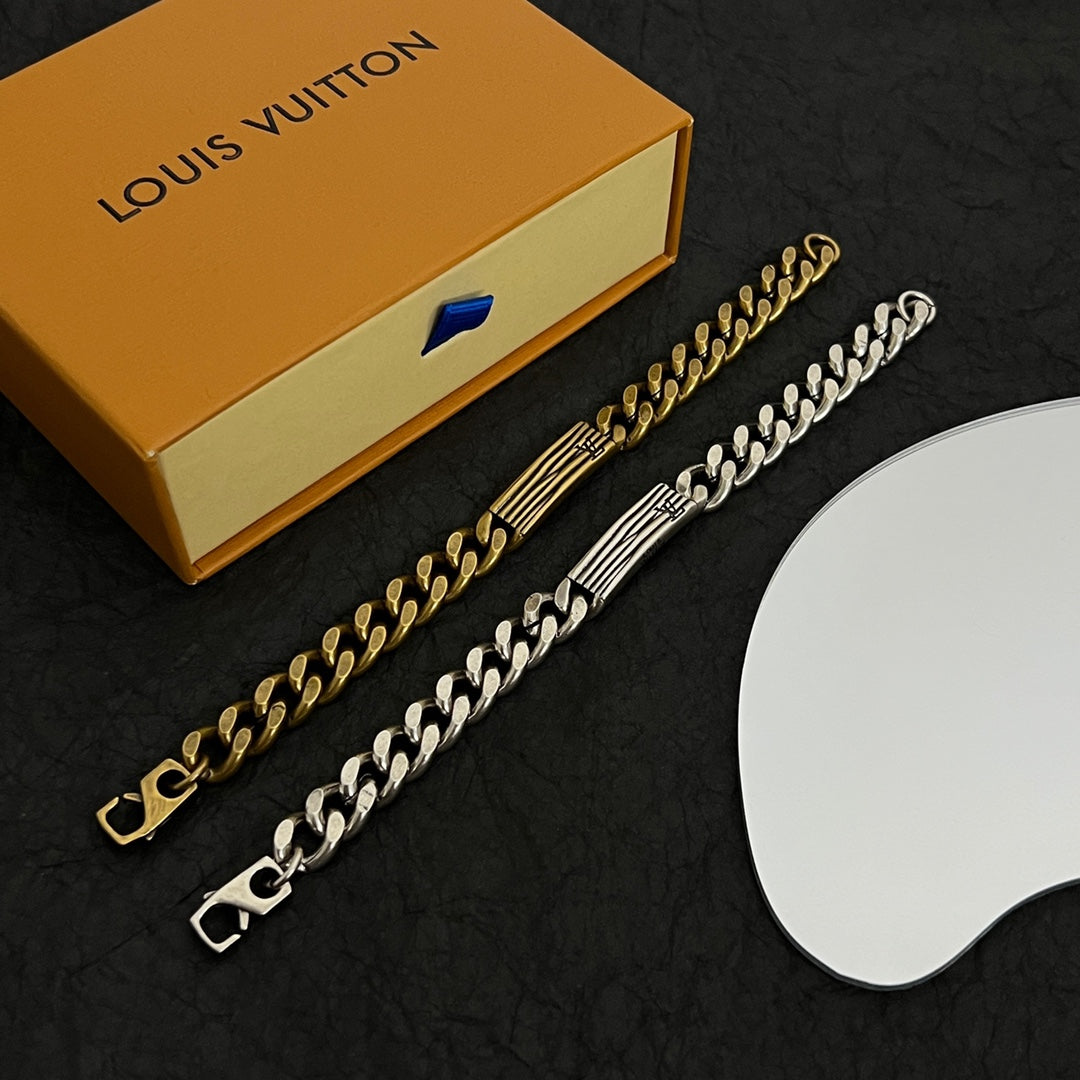 18K Louis Vuitton Vintage Chains Bracelet