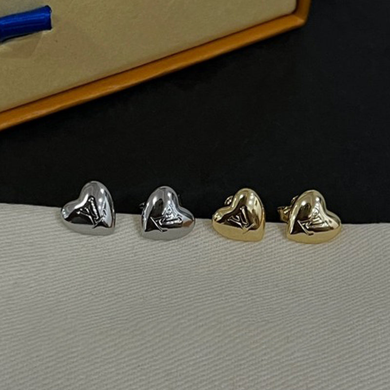 18K Louis Vuitton Heart Earrings