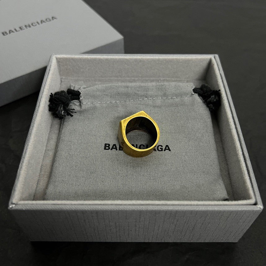 18K Balenciaga Ring