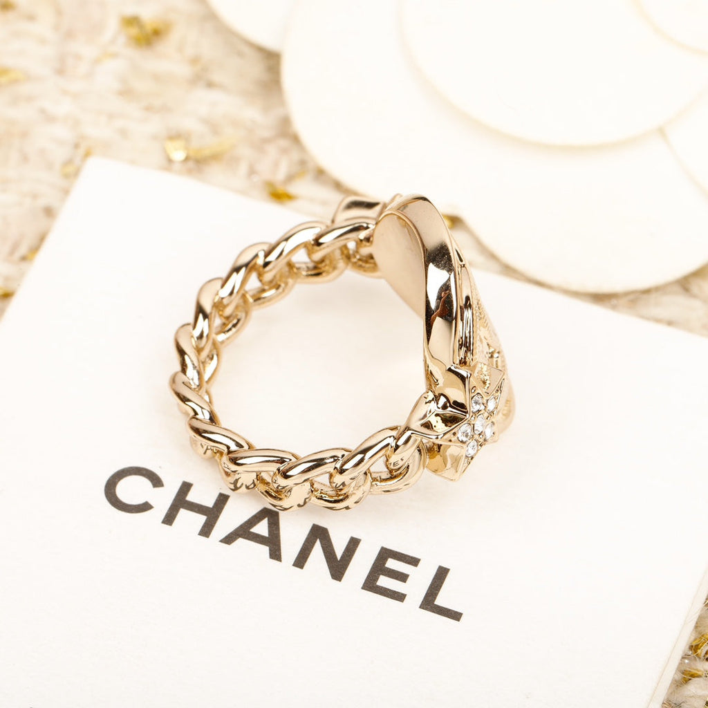 18K  Chanel Chain Ring
