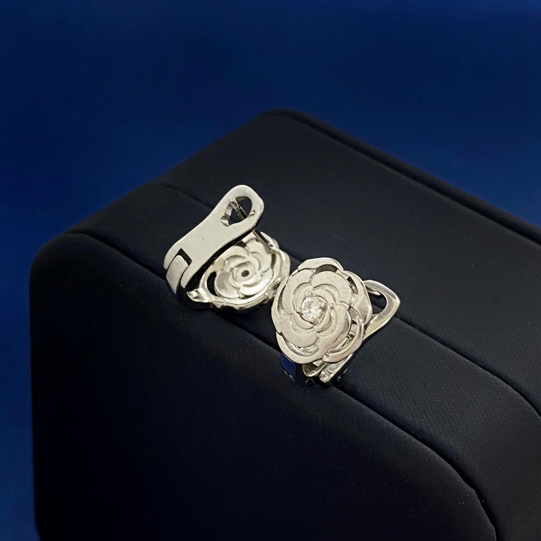 18K  Chanel Camellia Earrings