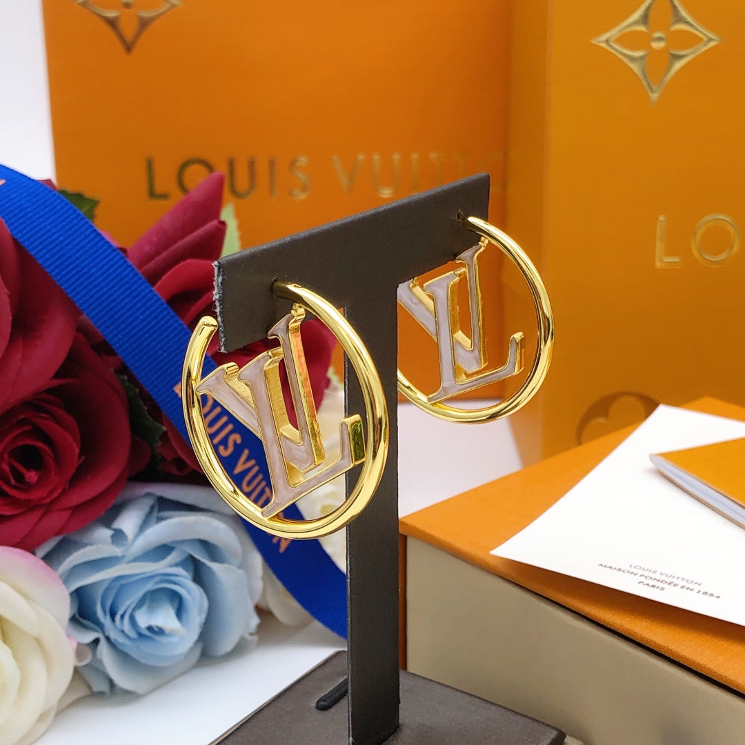 18K Louis Vuitton Louise Hoop Pearls Earrings