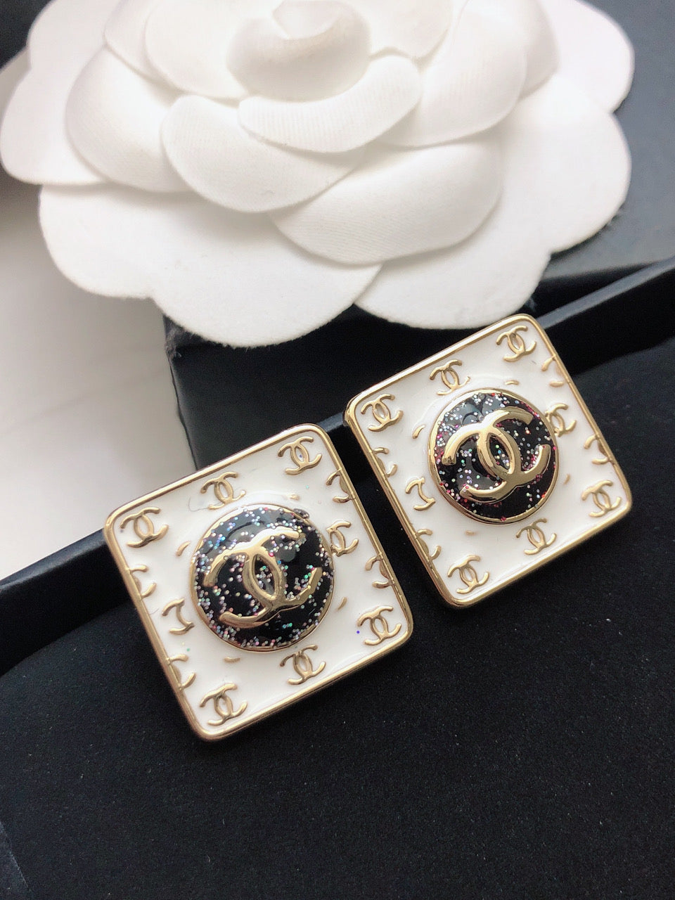 18K Vintage  Chanel Earrings