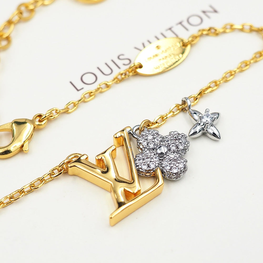 18K Louis Vuitton Gram Diamond Bracelet