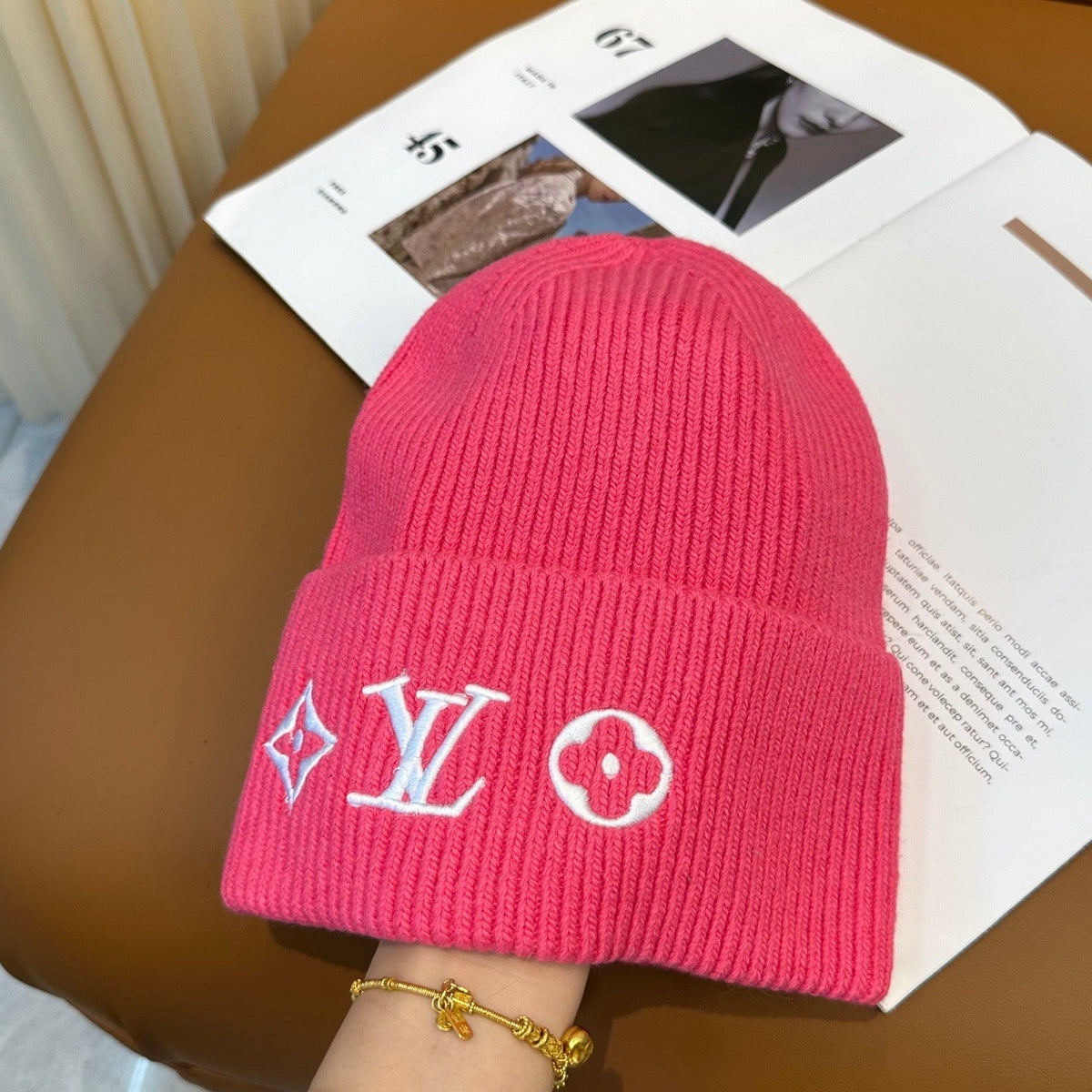 Headline Beanie in Rose