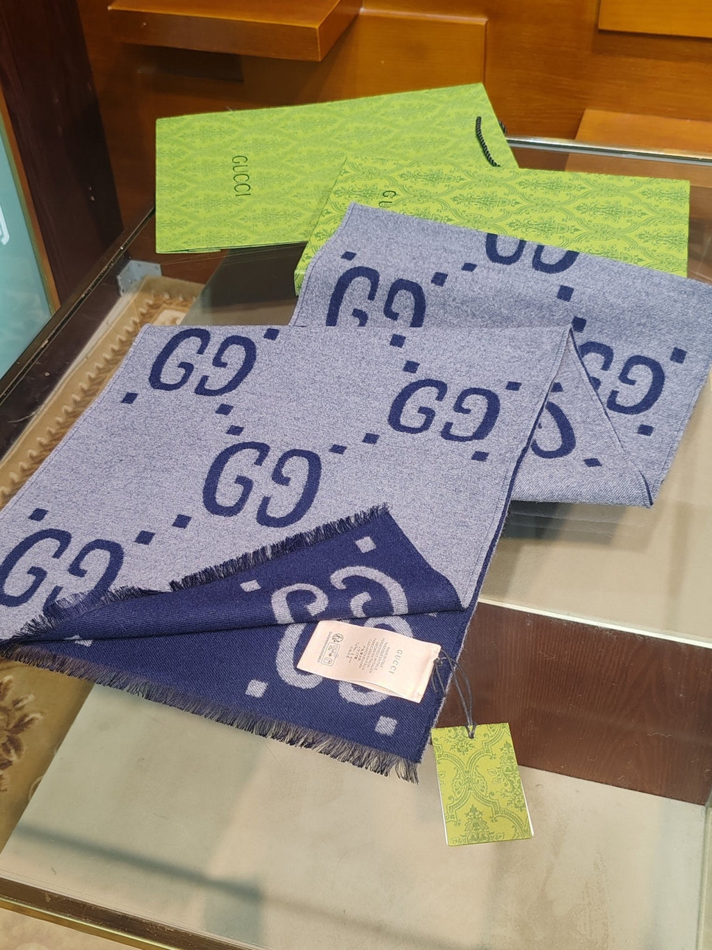 G/G Scarf