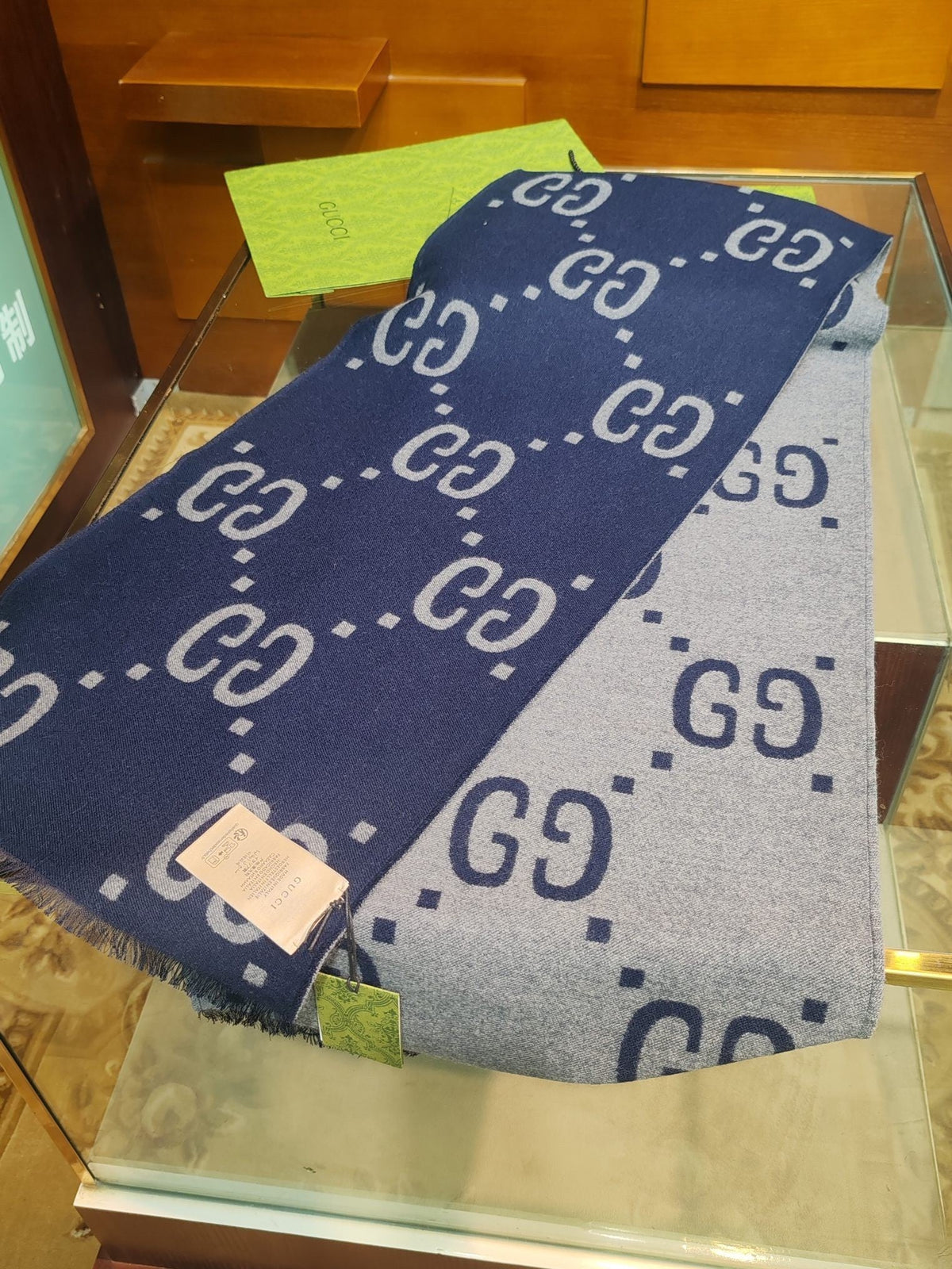 G/G Scarf
