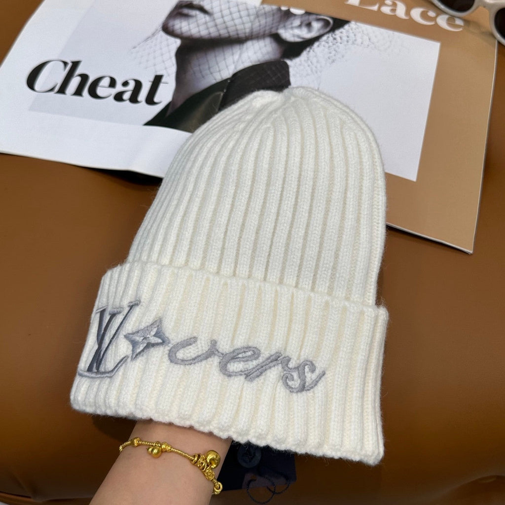 l/v Knit Beanie in White